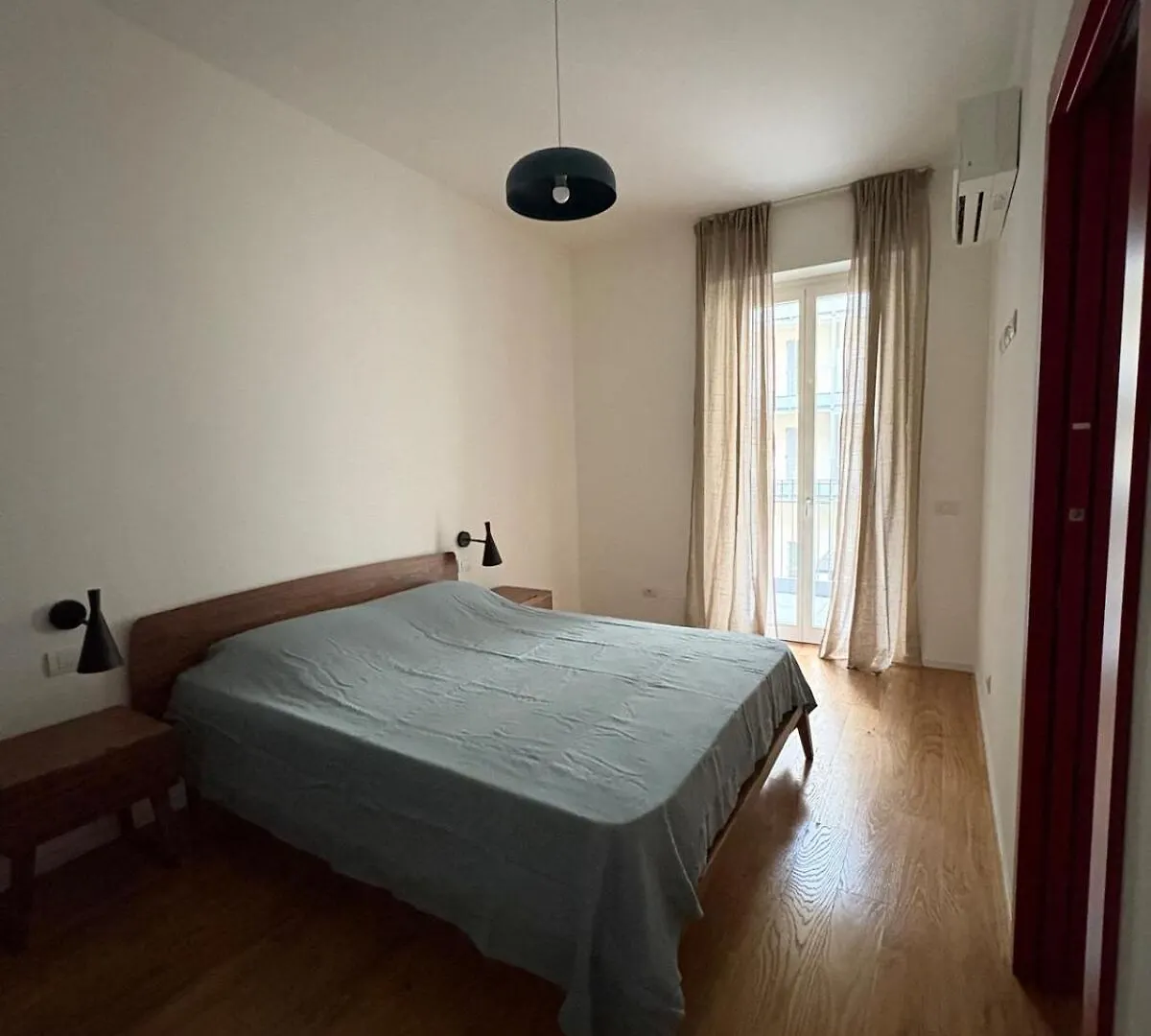 Moderno Bilocale Nel Cuore Di Milano 0*,